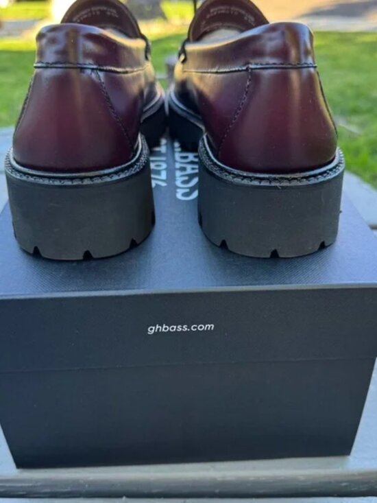 G.H. Bass Whitney Weejuns Super Lug Sole Penny Loafer - Picture 4 of 5